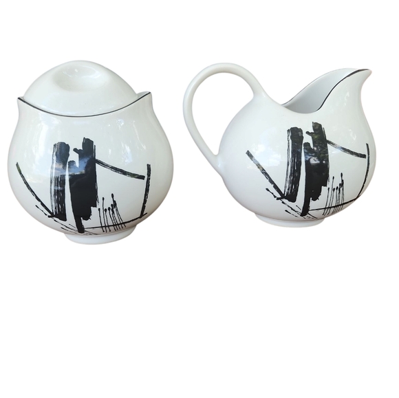 The larry Laslo Other - Sanko Elegant White and Black Ceramic Creamer and Sugar Set Japan. 3 Pcs.